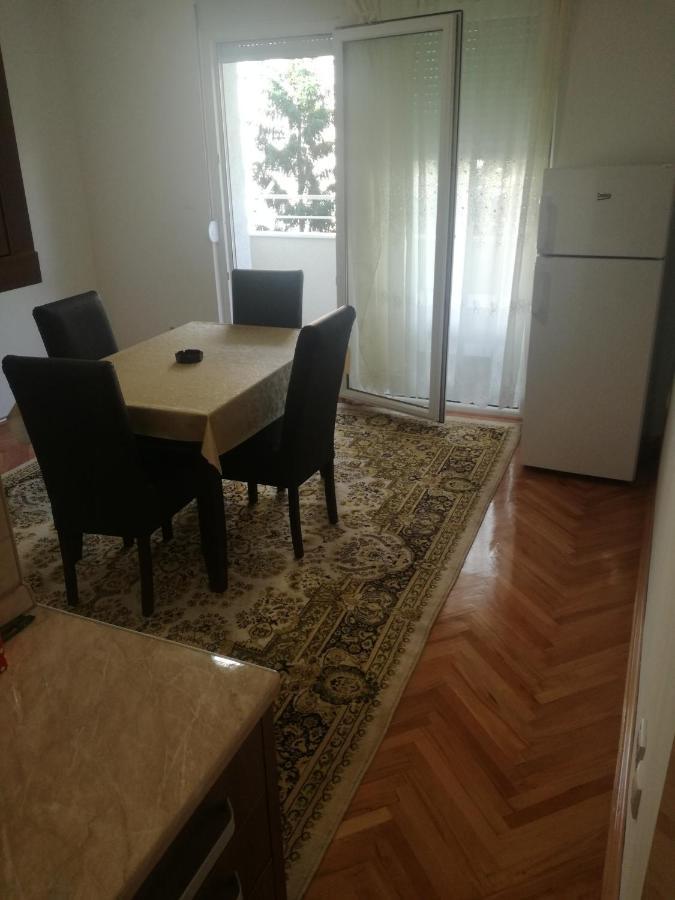 Apartmán Stan Na Dan Pex Free Parking Vranje Exteriér fotografie